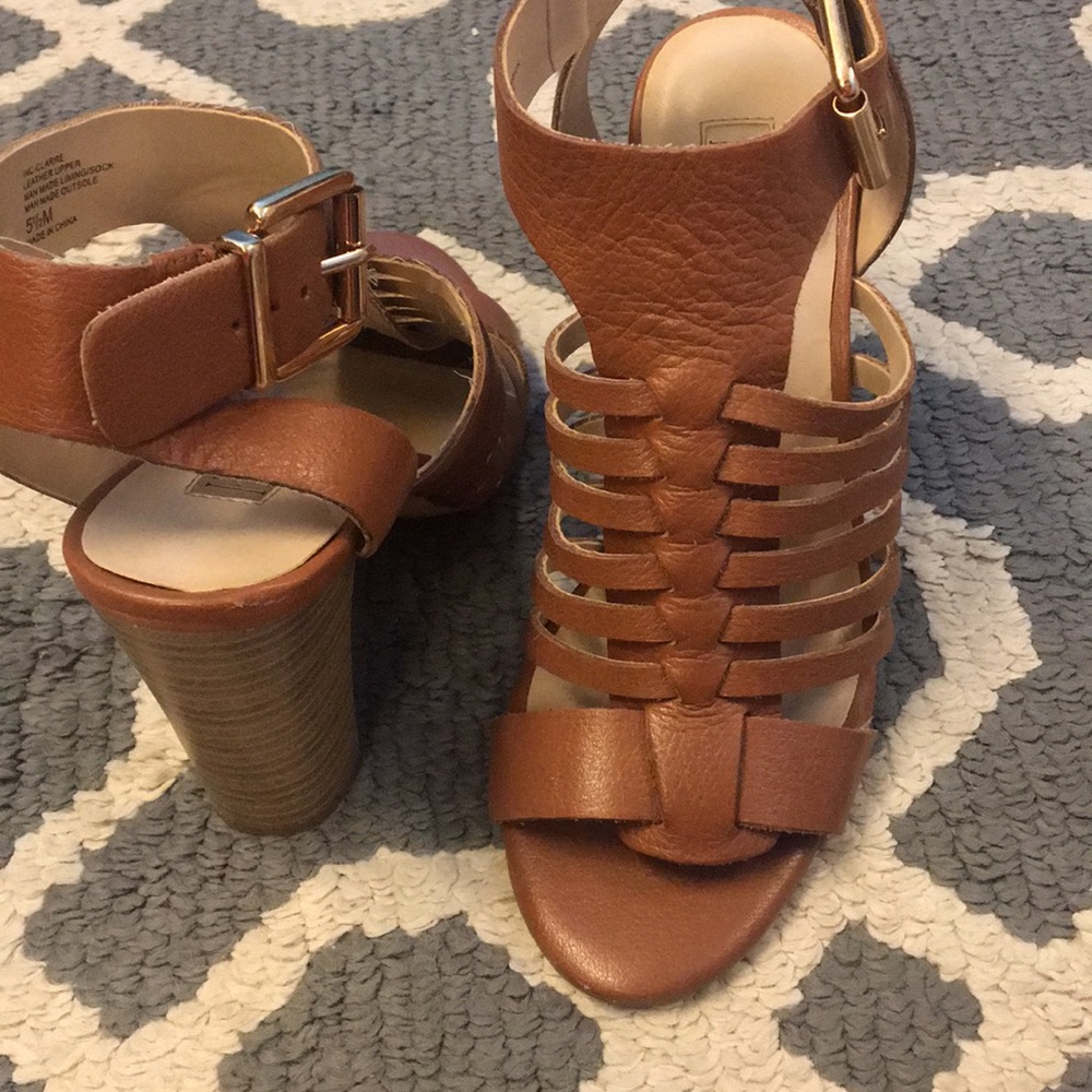 Heels - Picture 2 of 3